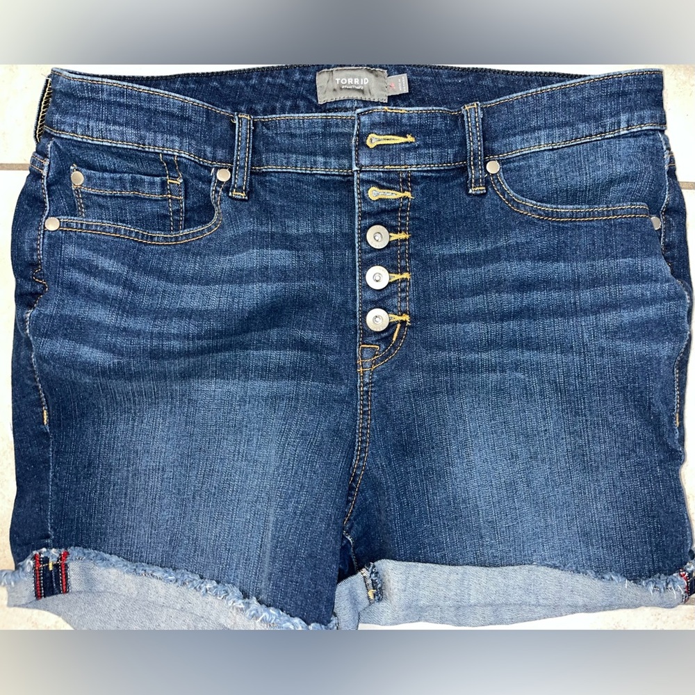 COPY - Torrid size 14 blue Jean shorts. Never worn.